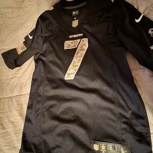 Limited Edition Colin Kaepernick Salute to Service 49ers Jersey - Size Small